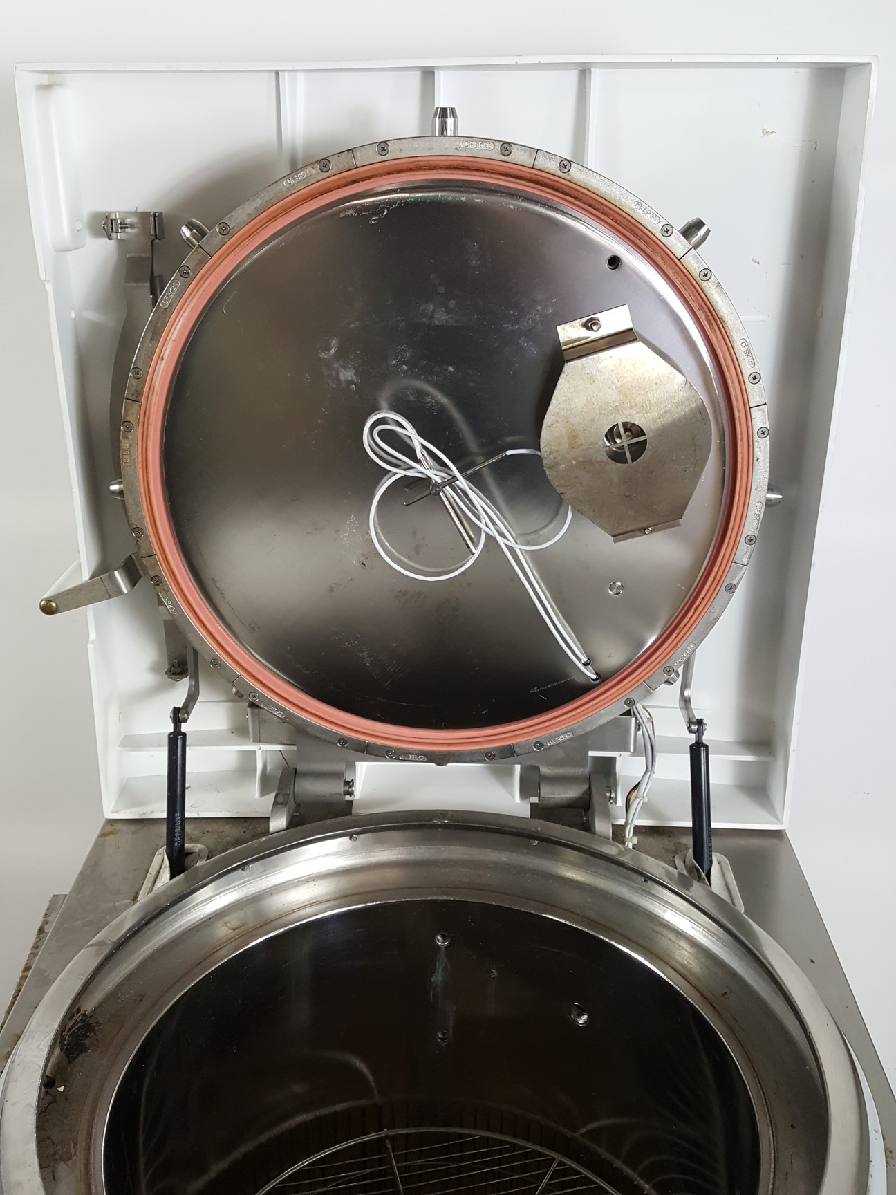 Image of Tuttnauer 5050 ELV-D 110L  Laboratory Autoclave W/ Silent Master Lab Faulty