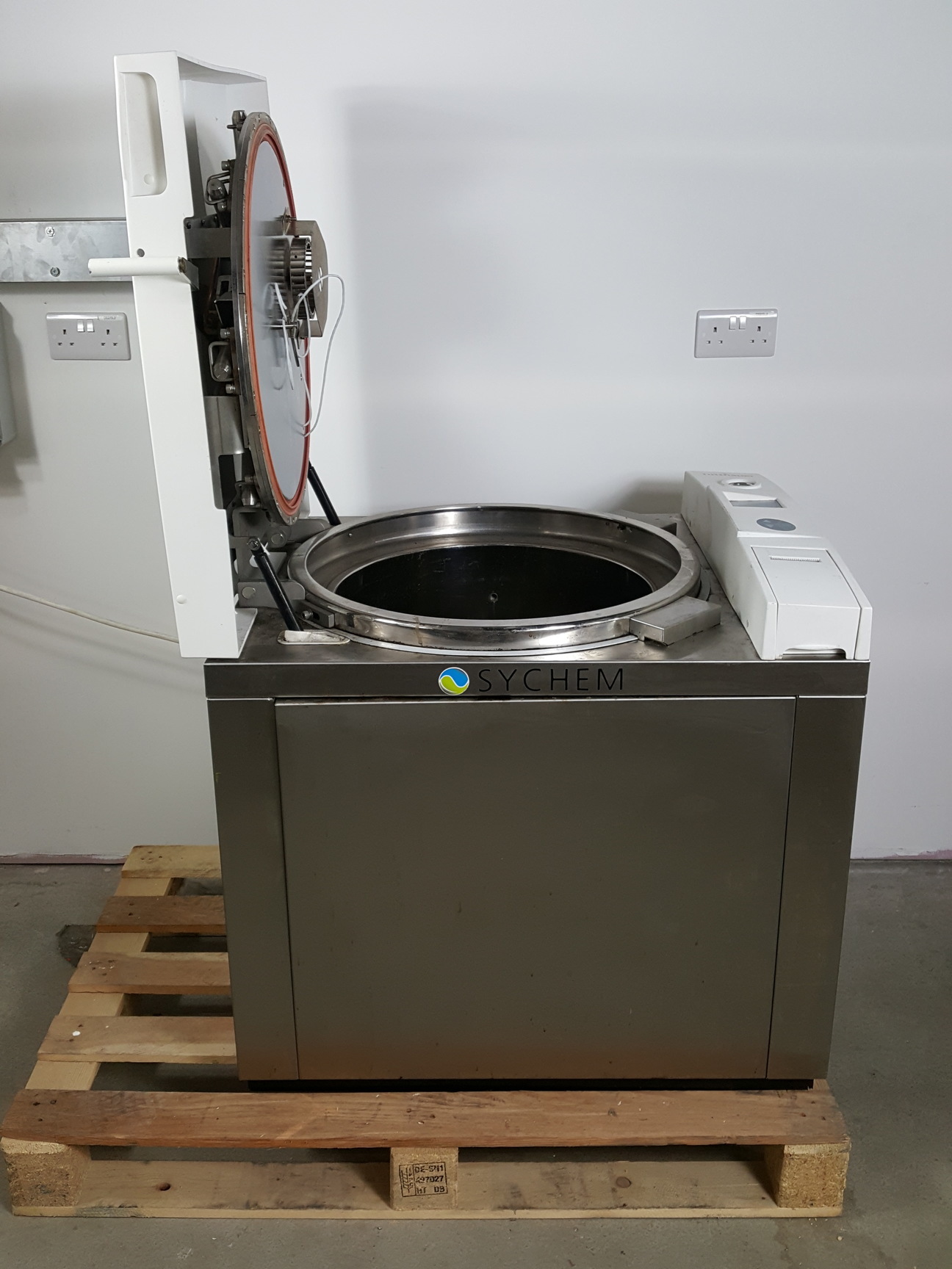 Image of Tuttnauer 5050 ELV-D 110L  Laboratory Autoclave W/ Silent Master Lab Faulty