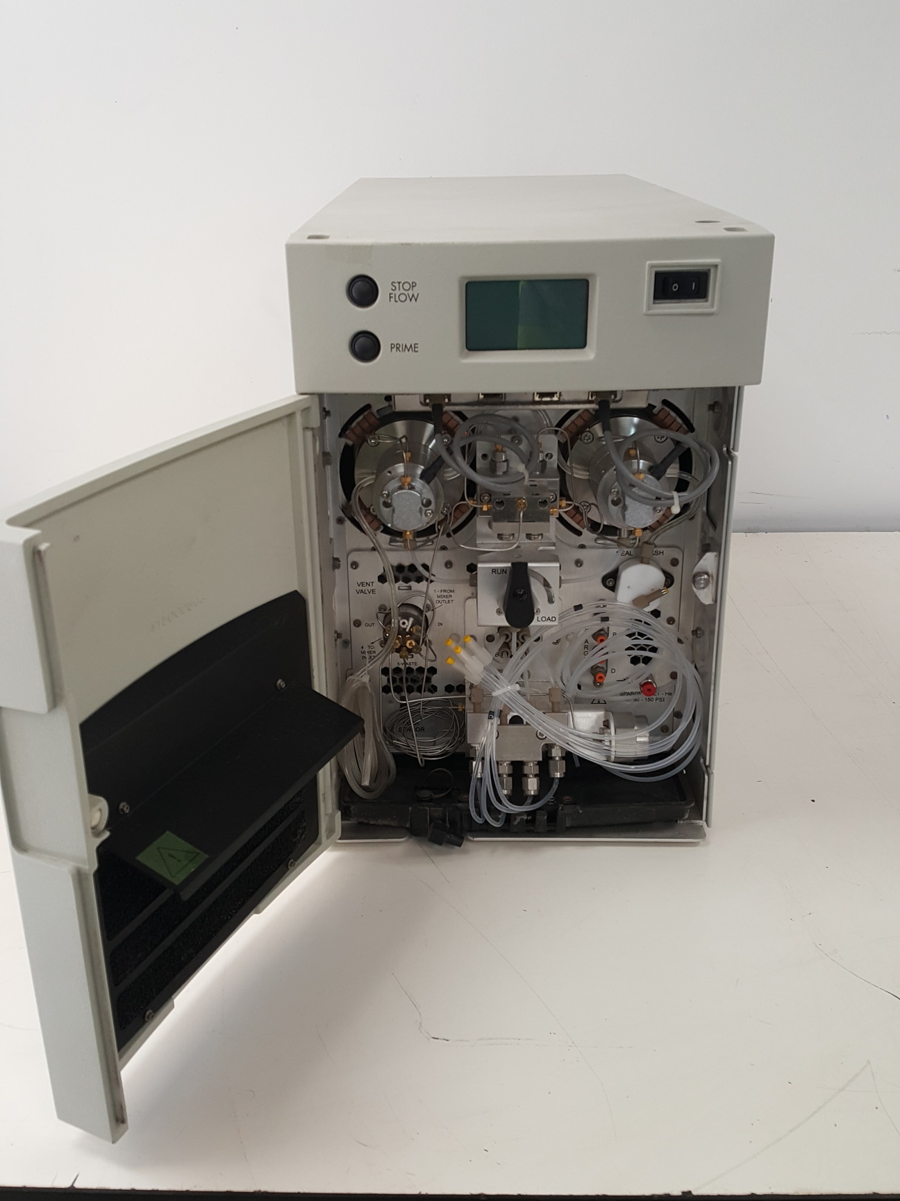 Image of Waters 2707 Autosampler, Temp Module, 2998 Photodiode Array 2535 Pump HPLC Lab