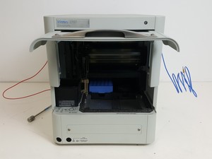 Thumbnail image of Waters 2707 Autosampler, Temp Module, 2998 Photodiode Array 2535 Pump HPLC Lab