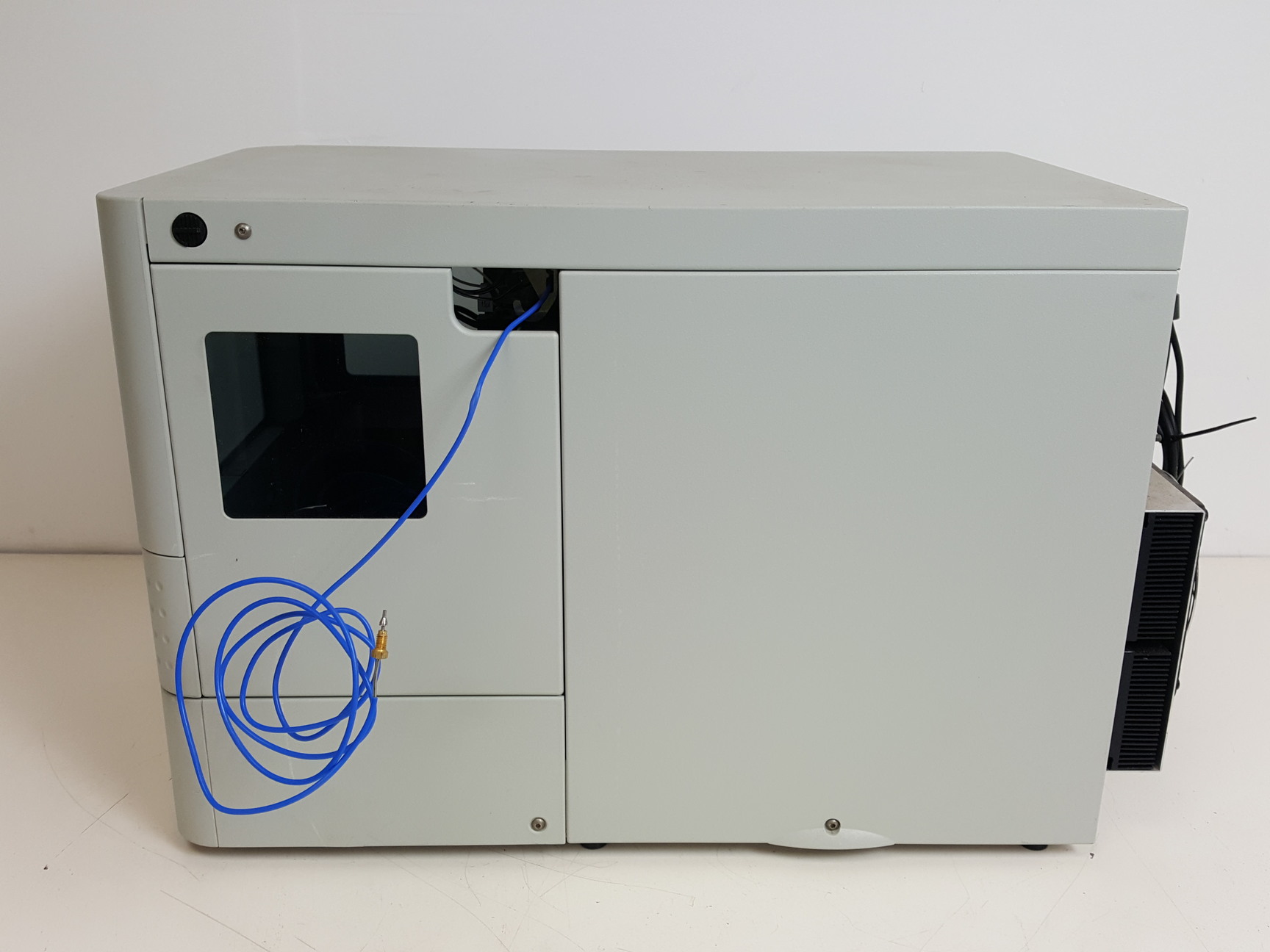 Image of Waters 2707 Autosampler, Temp Module, 2998 Photodiode Array 2535 Pump HPLC Lab