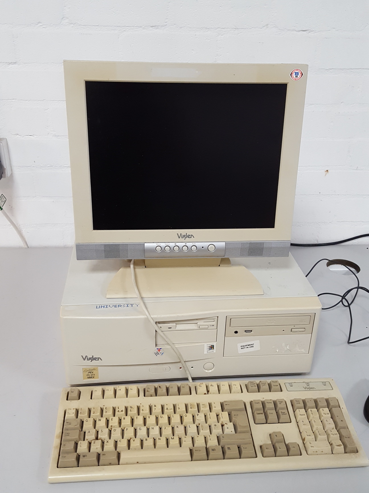 Image of Waters Alliance HPLC 2690 Seperations + 474 Scanning Fluorescence Detector, Lab