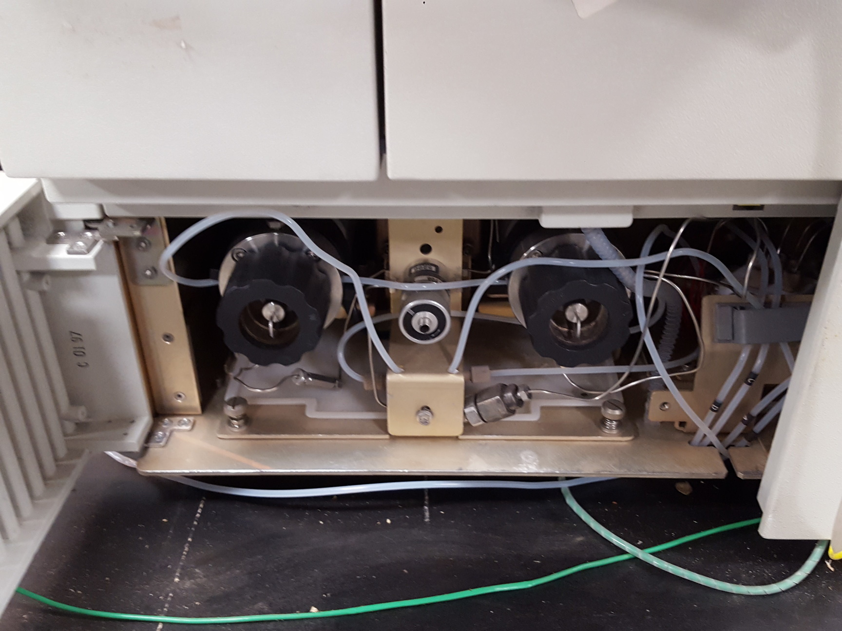 Image of Waters Alliance HPLC 2690 Seperations + 474 Scanning Fluorescence Detector, Lab