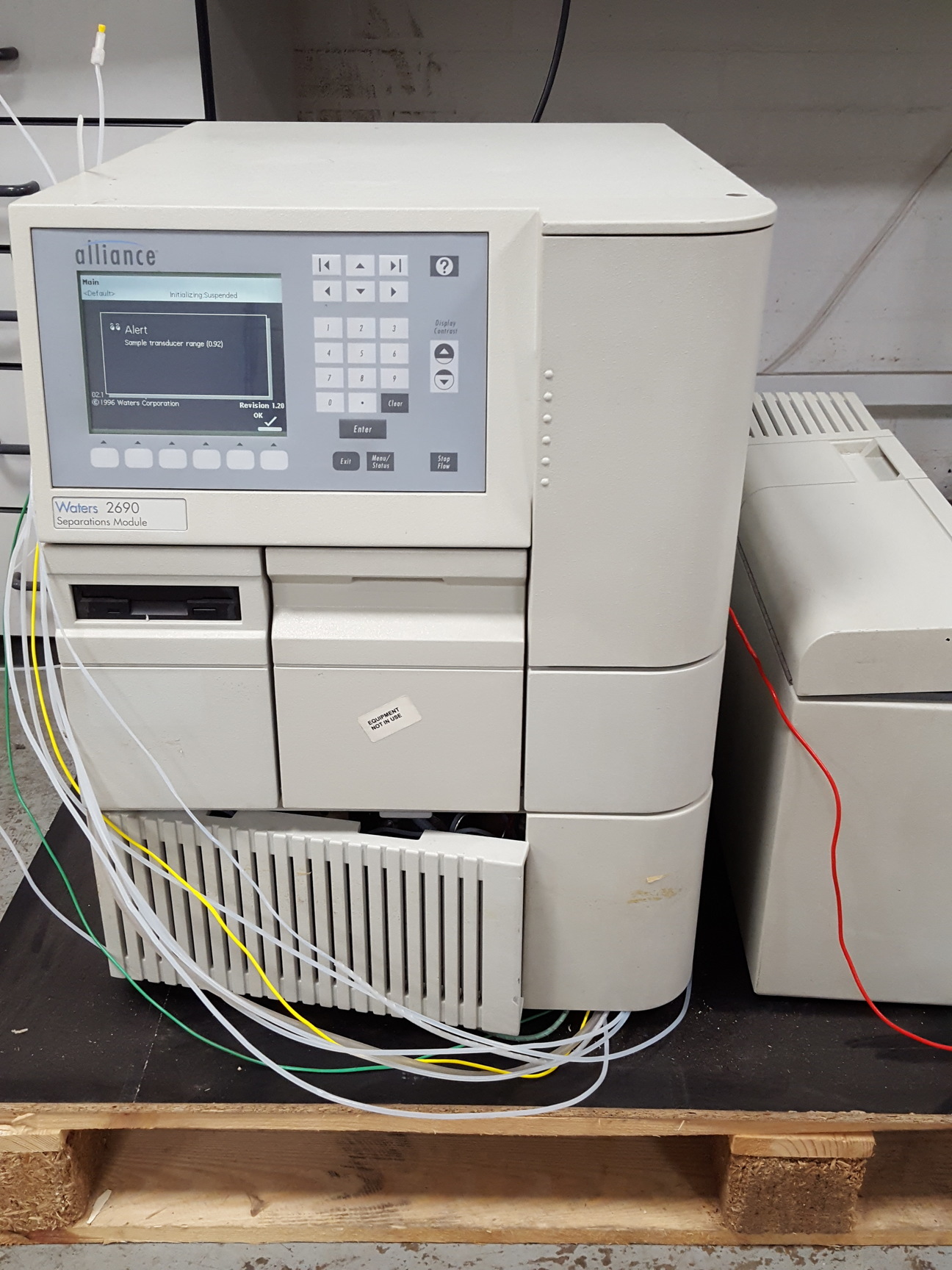 Image of Waters Alliance HPLC 2690 Seperations + 474 Scanning Fluorescence Detector, Lab