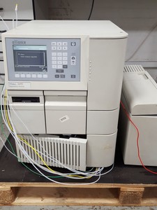Thumbnail image of Waters Alliance HPLC 2690 Seperations + 474 Scanning Fluorescence Detector, Lab
