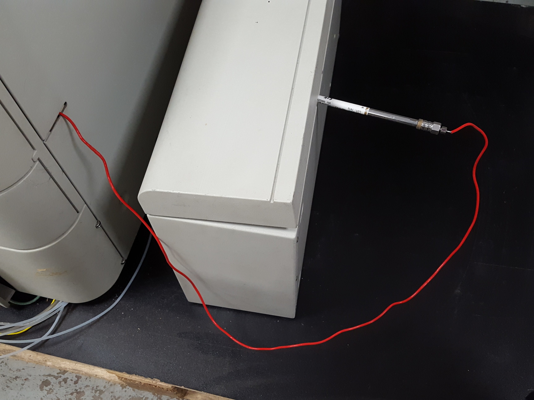 Image of Waters Alliance HPLC 2690 Seperations + 474 Scanning Fluorescence Detector, Lab