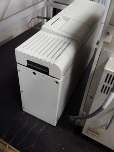 Thumbnail image of Waters Alliance HPLC 2690 Seperations + 474 Scanning Fluorescence Detector, Lab