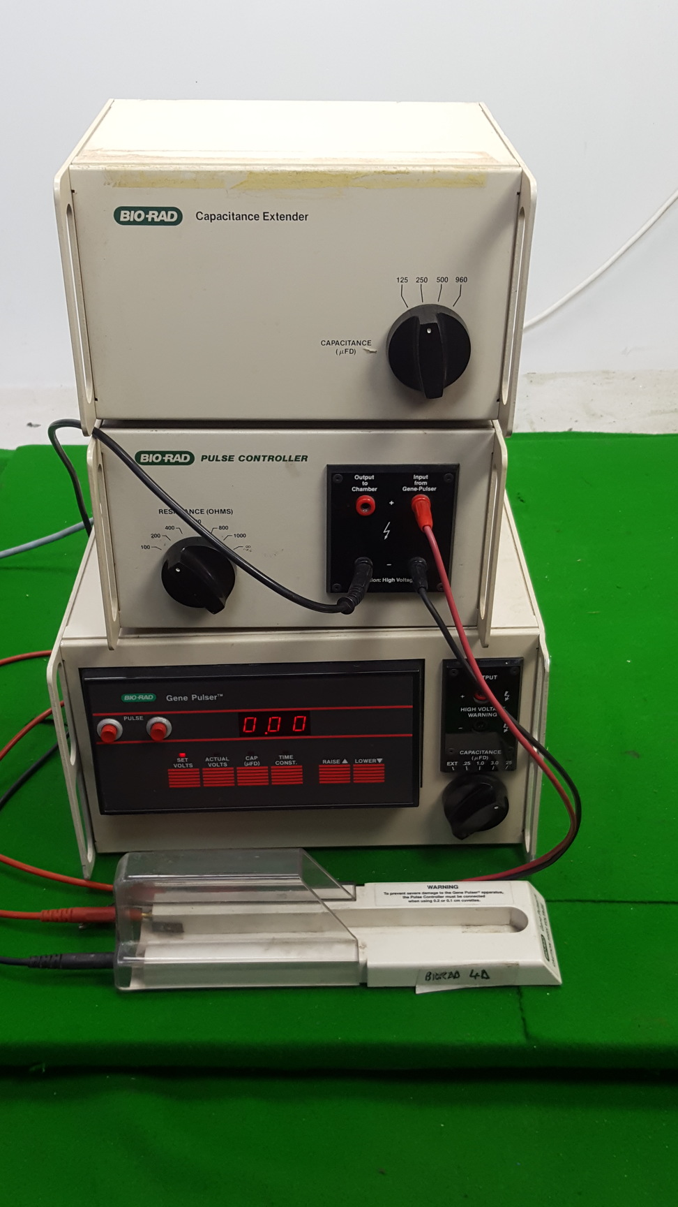 Image of Bio-Rad Gene Pulser w/ Pulse Controller & Capacitance Extender Lab Equipment