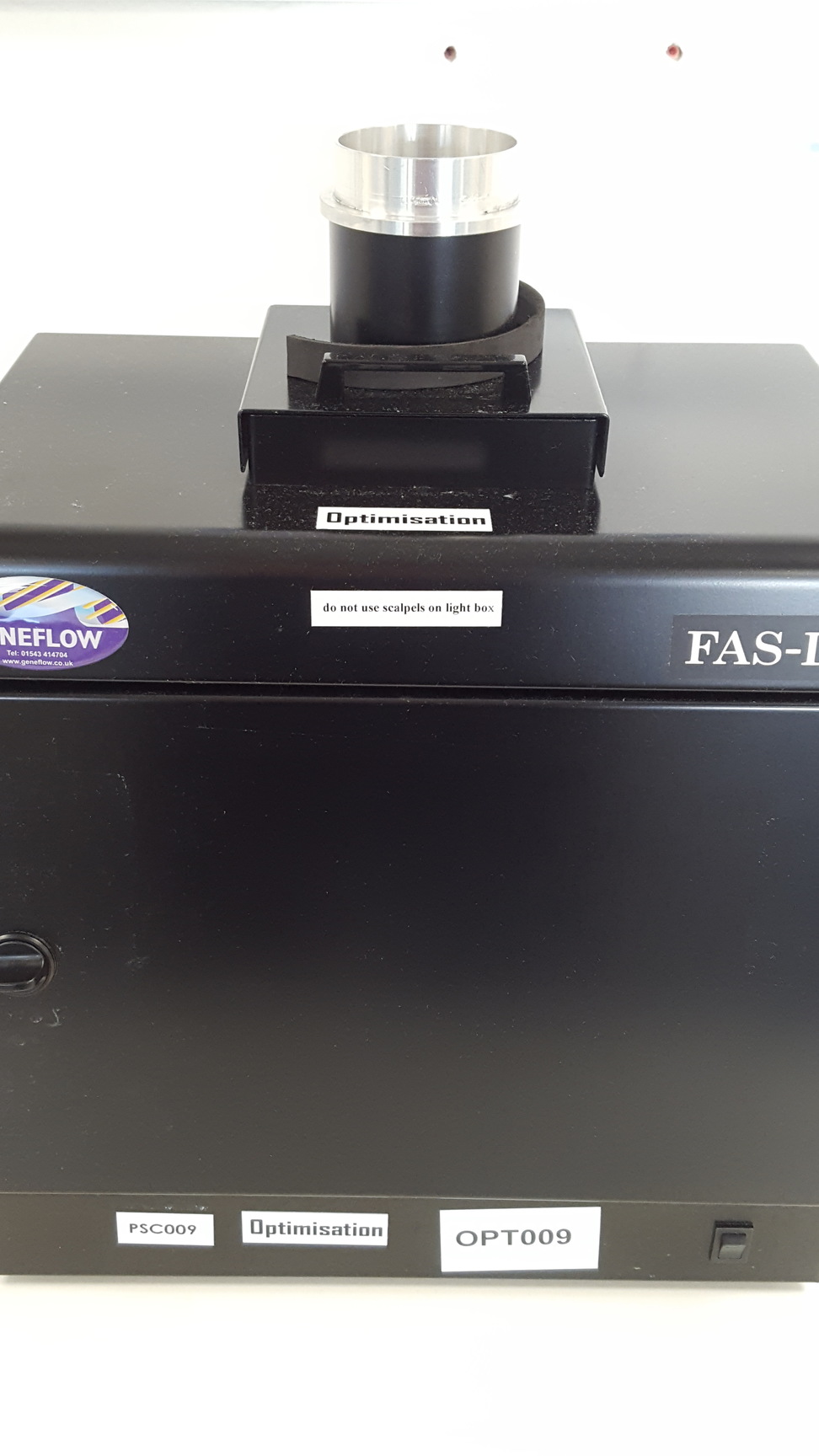Image of Nippon Fast Gene B/G LED FG-08 UV Transilluminator
