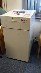 Thumbnail image of Acco Rexel AutoPlus 415 Paper Shredder Office
