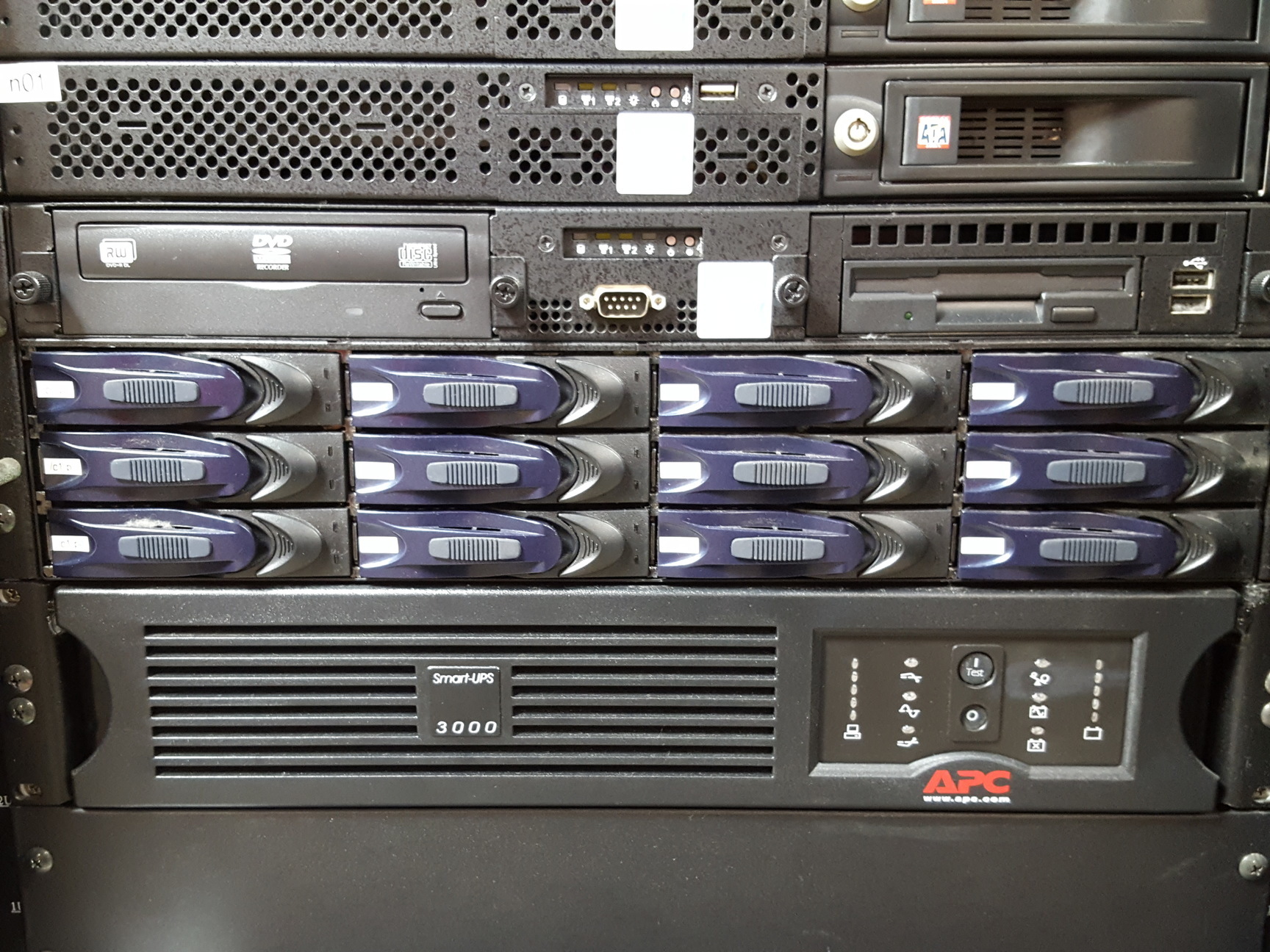 Image of PSSC Labs PSSC-PWF-DX5150-5N Server System - Netgear ProSafe, APS Smart UPS 3000