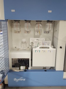 Thumbnail image of Illumina Genome Anaylzer + Paired End Module, Cluster Station & Accessories Lab