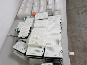 Thumbnail image of Illumina Genome Anaylzer + Paired End Module, Cluster Station & Accessories Lab