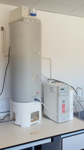 Thumbnail image of Millipore Elix 5 UV Water Purification System Lab Purifier