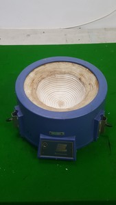 Thumbnail image of Lot of 3 Electrothermal EM2000 Electromantles Heating Mantles Spares / Repairs
