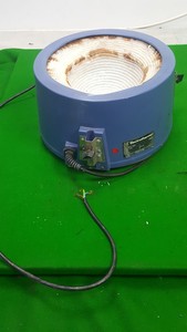 Thumbnail image of Lot of 3 Electrothermal EM2000 Electromantles Heating Mantles Spares / Repairs