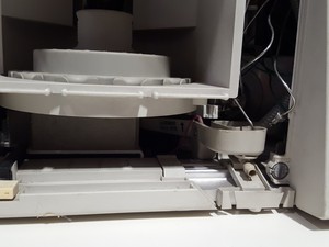 Thumbnail image of HP 1050 HPLC Autosampler Model 79855A Lab
