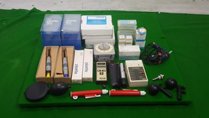 Thumbnail image of Lab Job Lot MLA Pippete & Pippete Tips Nitric Oxide Monitor, Conductivity Mete