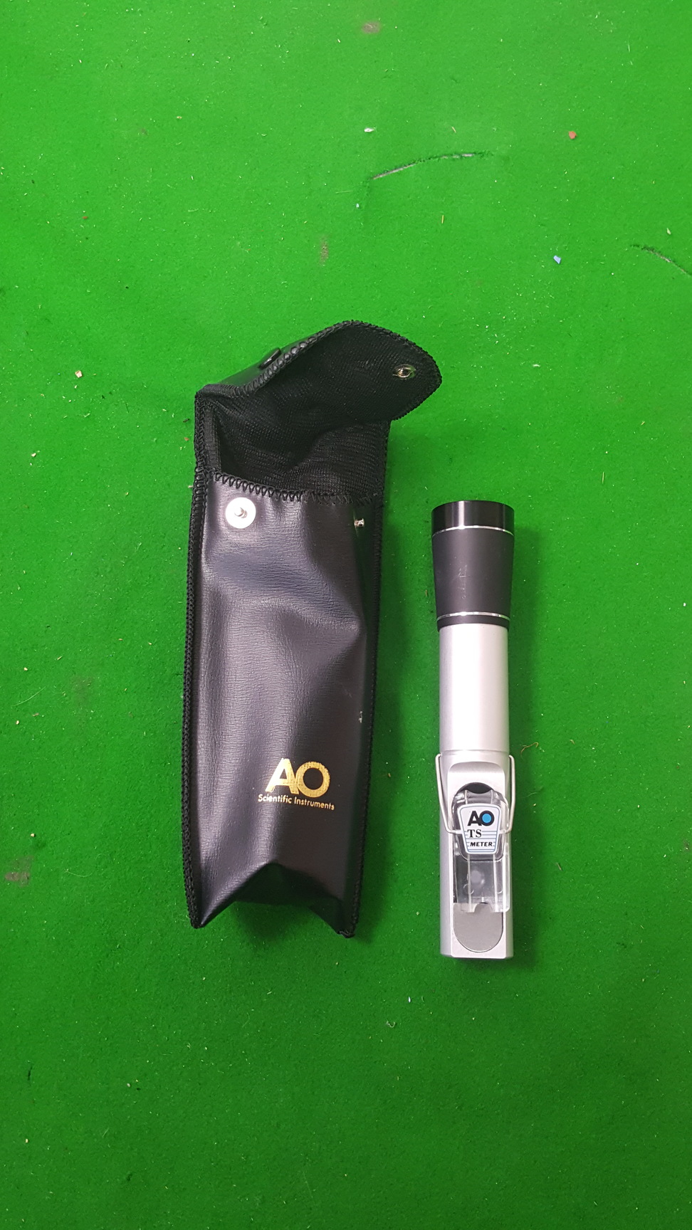 American Optical 10400A Hand Refractometer