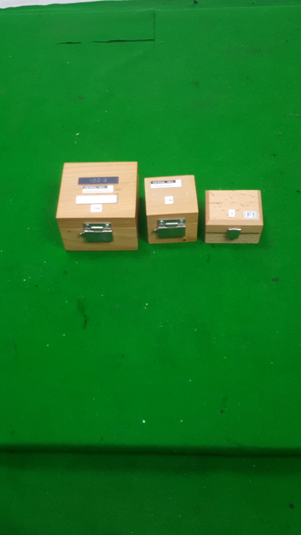 Image of OIML F1 (100G, 10G, 1G) Lab Calibration Weights Weighing Scales