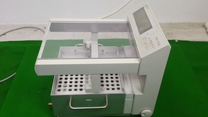 Thumbnail image of Advantec CHF122SC Microcomputer Controlled Fraction Collector 