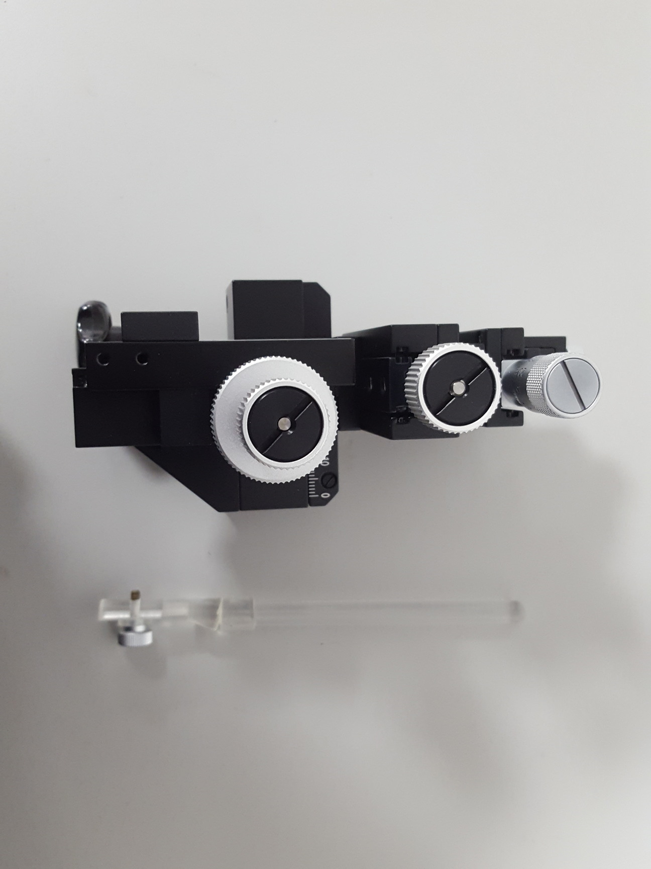Image of Marzhauser M33 Links Microscope Manual Micromanipulators