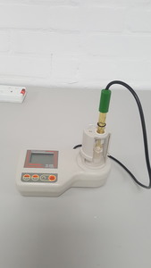 Thumbnail image of Hanna HI-208 Bench top pH meter with Built-in Magnetic Stirrer