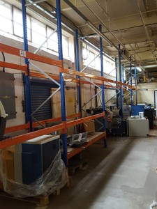 Thumbnail image of Job Lot of Esmena Pallet Racking 8 Uprights, 26 Beams, 4m Tall, 2.7m Wide, 900mm