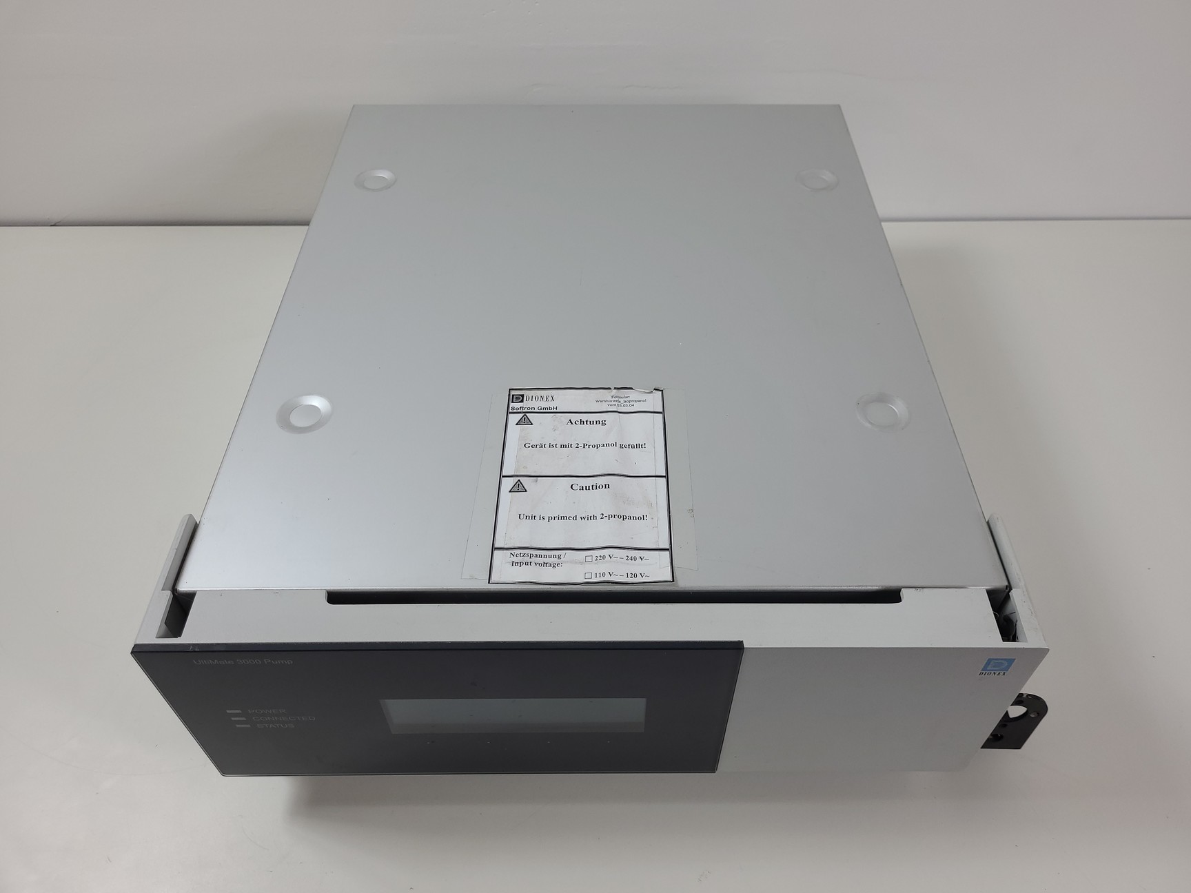 Image of Dionex Ultimate 3000 HPG-3200P Pump With Solvent Tray SRD-3200