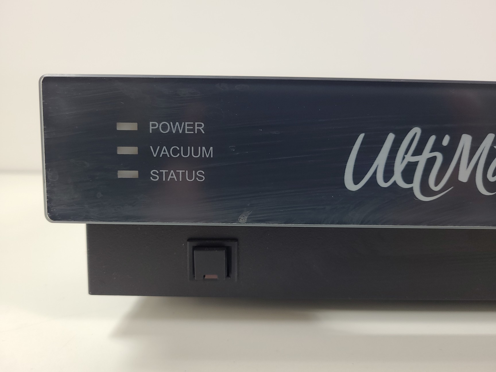 Image of Dionex Ultimate 3000 HPG-3200P Pump With Solvent Tray SRD-3200
