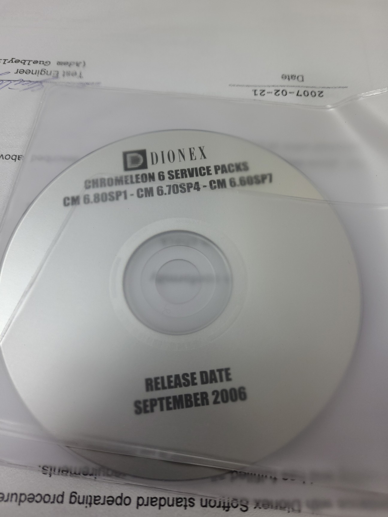 Image of Dionex Ultimate 3000 HPG-3200P Pump With Solvent Tray SRD-3200