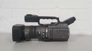 Thumbnail image of Sony DSR-PD150P PAL DVCAM 3CCD Digital Camcorder