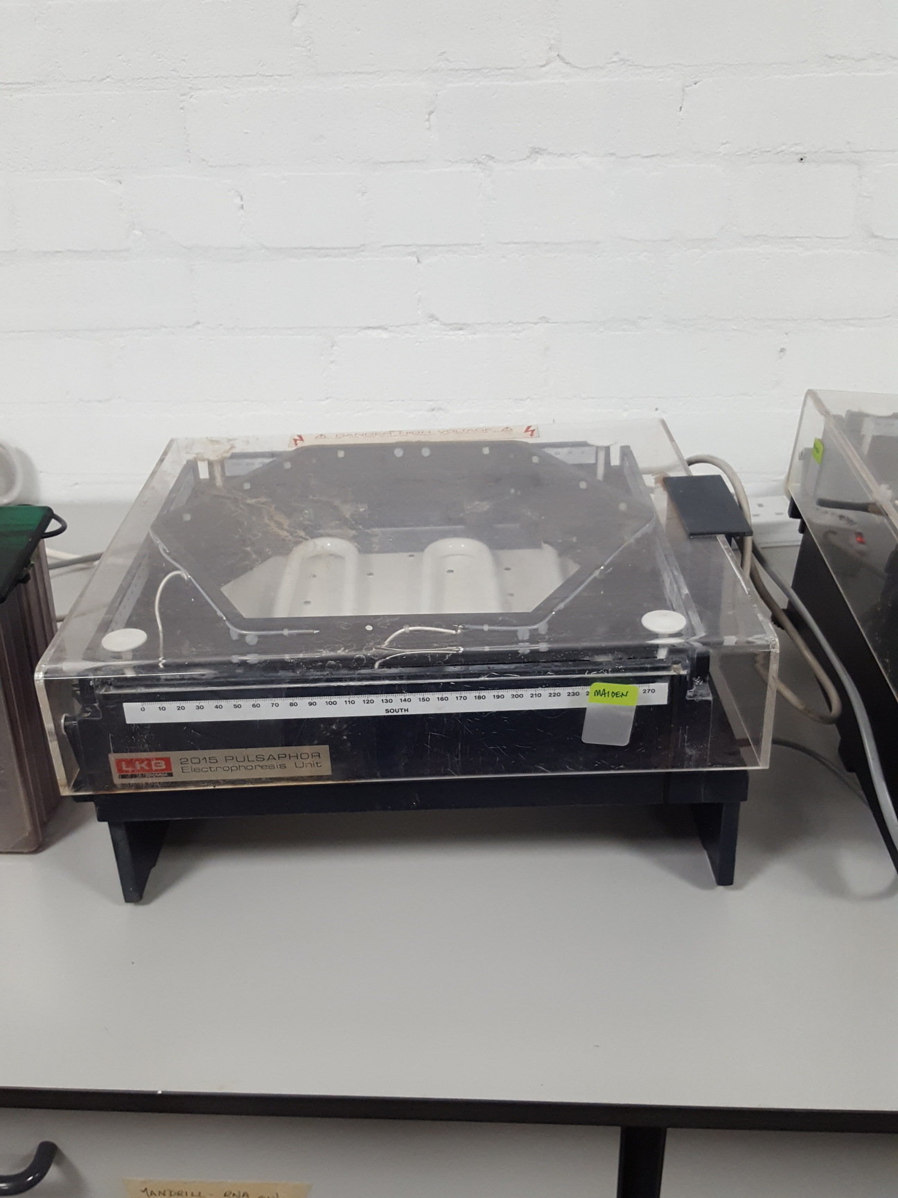 Image of LKB Pharmacia 2015 Pulsaphor Gel Electrophoresis Unit Job Lot