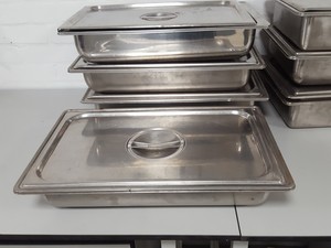 Thumbnail image of Lot of 7 Stainless Steel Banqueting / Catering Trays / Dishes