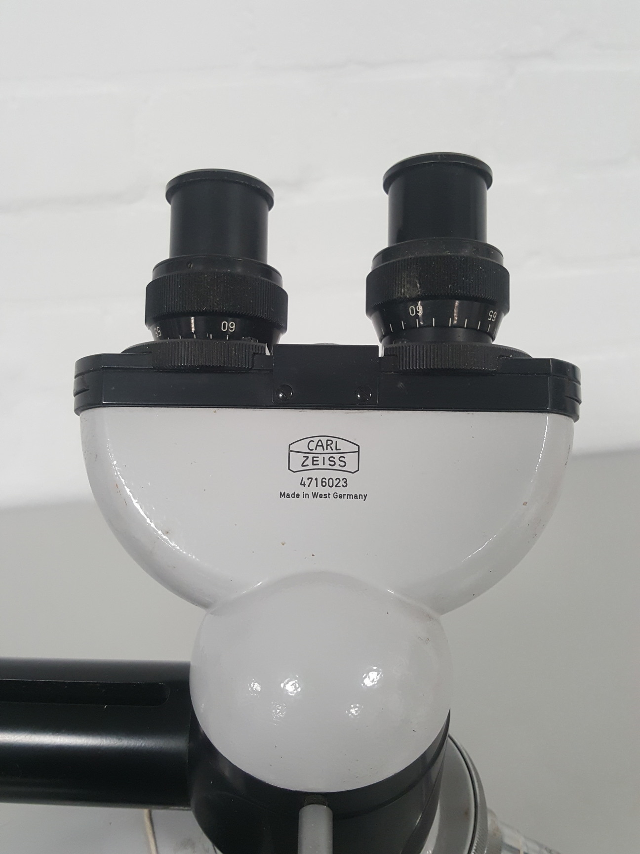 Carl Zeiss KF2 Binocular Microscope + 4 Objectives Neofluar 100/1.30