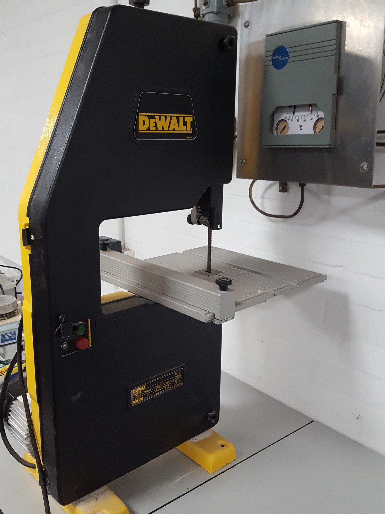 Image of DeWalt DW738 Bandsaw Type 1 