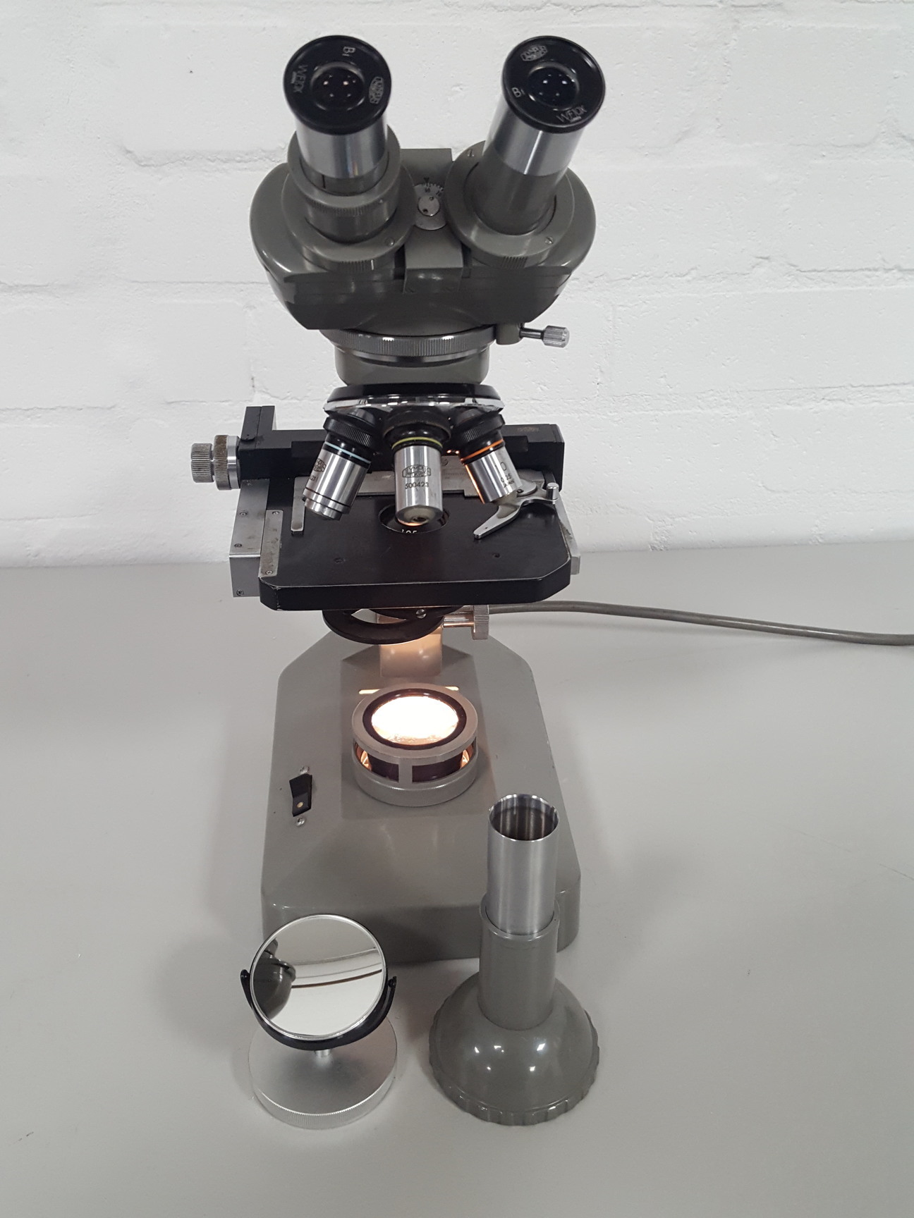 Olympus Khc Binocular Microscope + Wf10X Oculars 100, 40, 0.65, 0.17