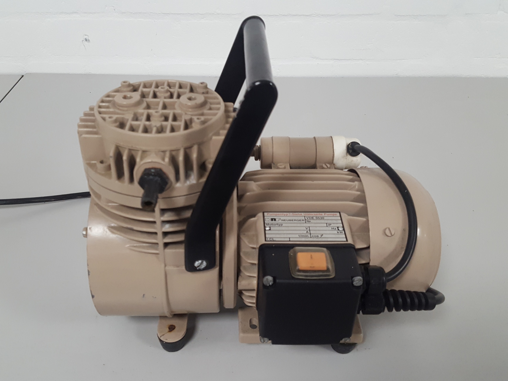 KNF Diaphragm Vacuum Pump Lab Laboratory