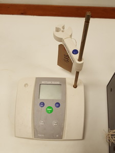 Thumbnail image of Mettler Toledo FE20 FiveEasy Benchtop pH Meter H+ Lab