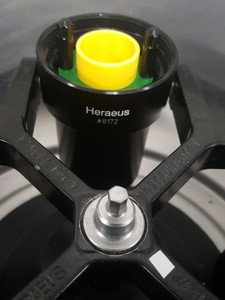 Thumbnail image of Heraeus Thermo Scientific Function Line Labofuge 400 Lab Centrifuge + 8172 Rotor