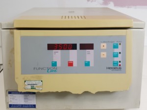 Thumbnail image of Heraeus Thermo Scientific Function Line Labofuge 400 Lab Centrifuge + 8172 Rotor