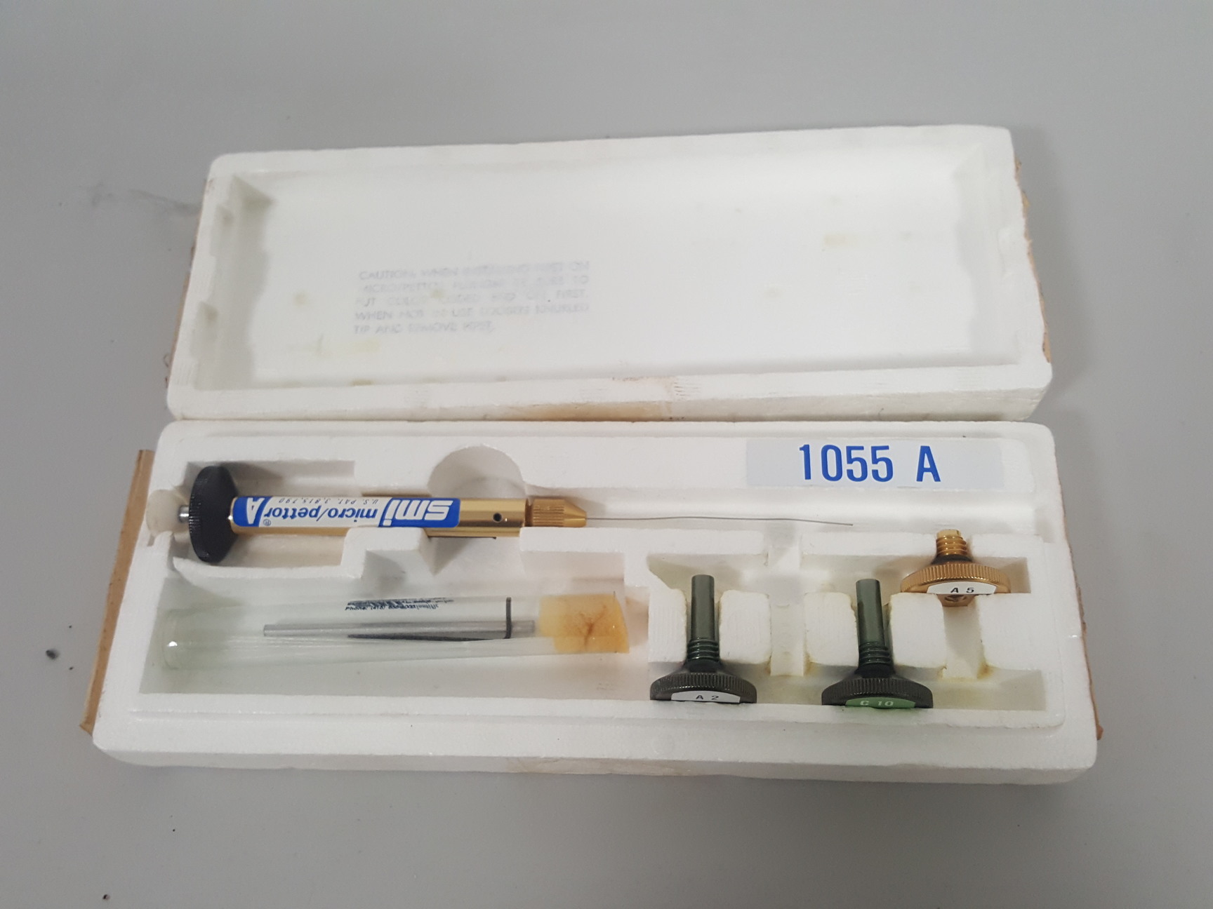 Image of SMI Micro / Pettor 1055A and 1075C HPLC GC Precision Injection Syringe