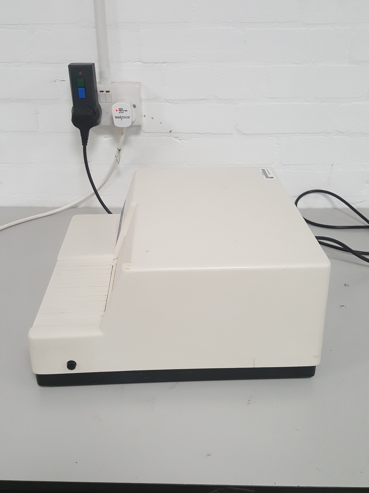 Image of Packard SpectraCount AS10001 Absorbance Microplate Reader Lab