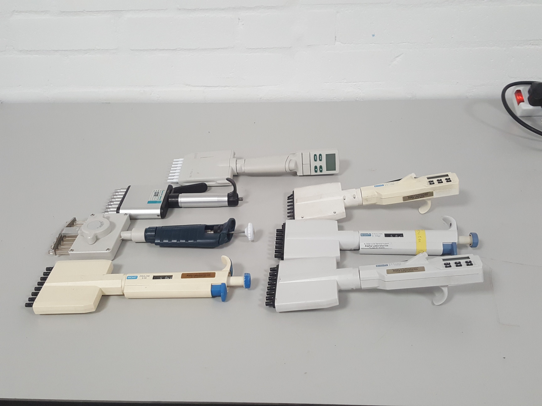 Image of Lab Multi-Channel Pipettes Biohit, Rainin, EDP Multi Brand Proline Electronic