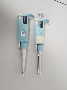 Thumbnail image of Job lot 26 Lab Pipettes - Pipetman P10, P20, P100, Gilson, HTL, Finnpipette 