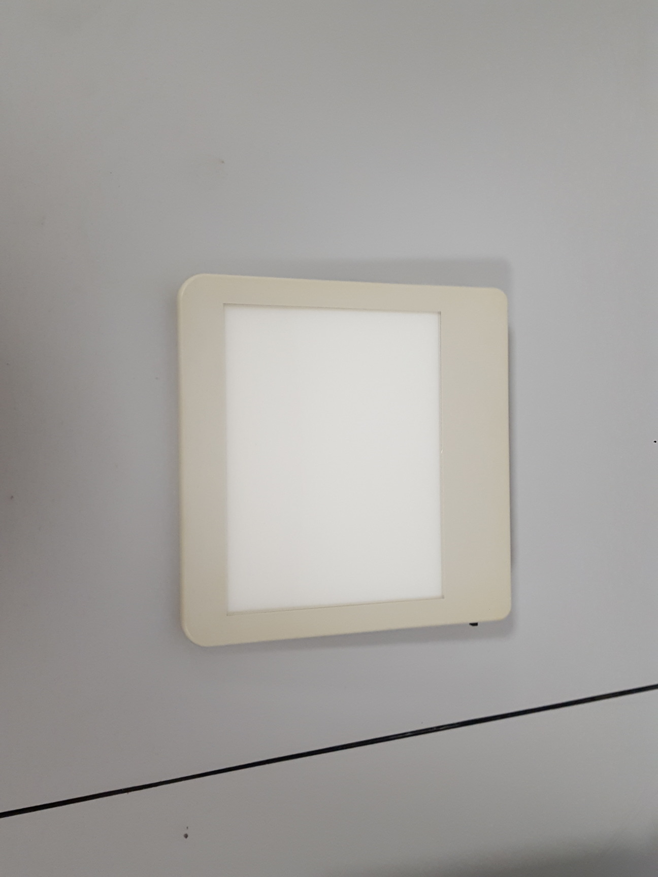 Image of Visual Plus VP-6050V Portable Slim Transparency Viewer 