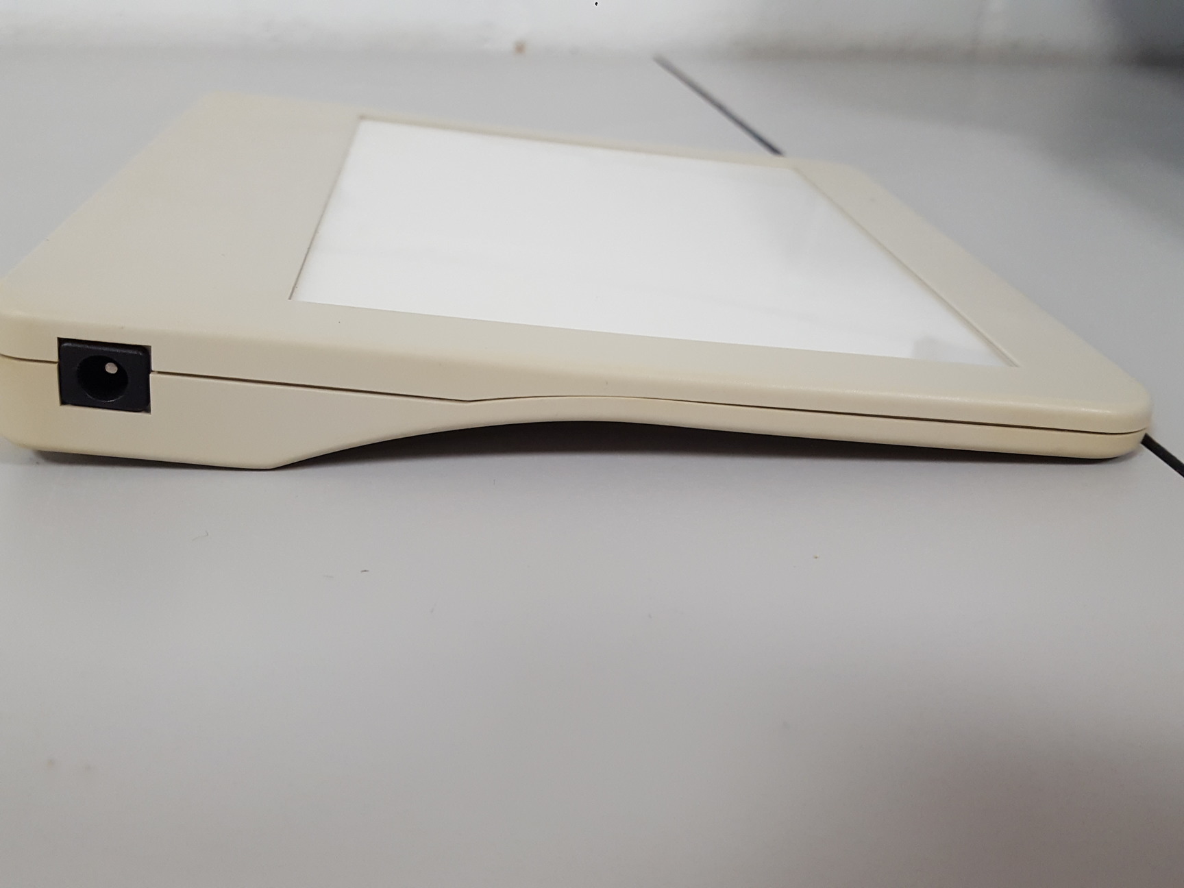 Image of Visual Plus VP-6050V Portable Slim Transparency Viewer 