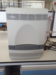 Thumbnail image of Applied Biosystems 7500 Fast Real-Time PCR System + Sequence Detection Software