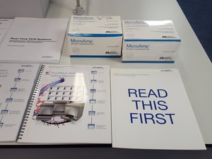 Thumbnail image of Applied Biosystems 7500 Fast Real-Time PCR System + Sequence Detection Software