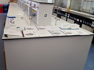 Thumbnail image of Applied Biosystems 7500 Fast Real-Time PCR System + Sequence Detection Software